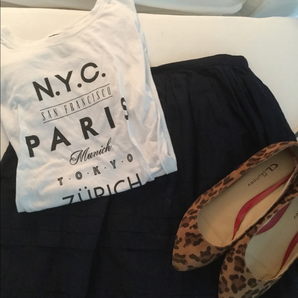 GAP navy a line skirt